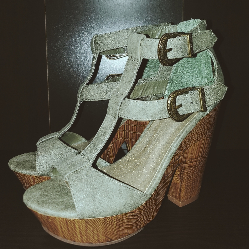 Platform pumps